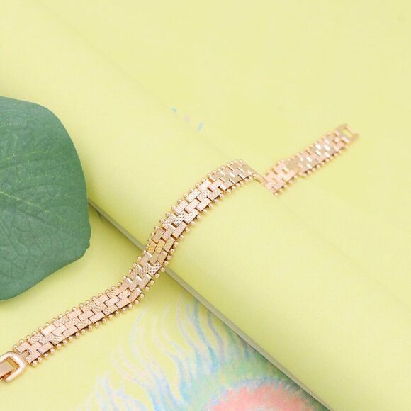 "Elegant Rose Gold Chain Bracelet with Textured Brick Pattern, XPBL1128 - Picture 4 of 12